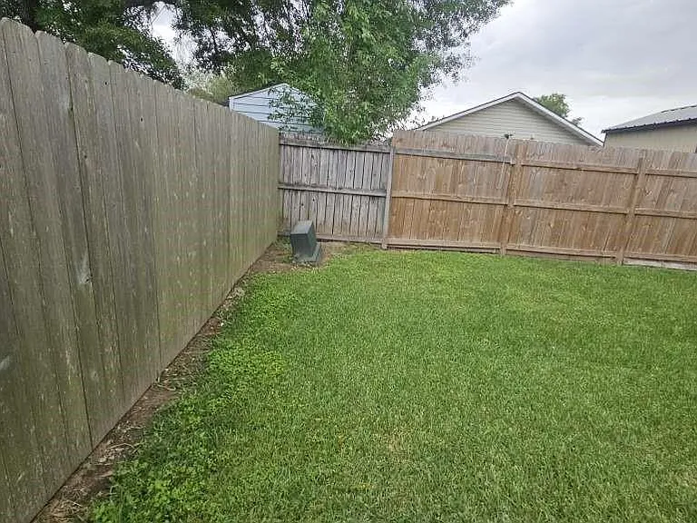 11919 Kingslake Forest Dr — Photo 14