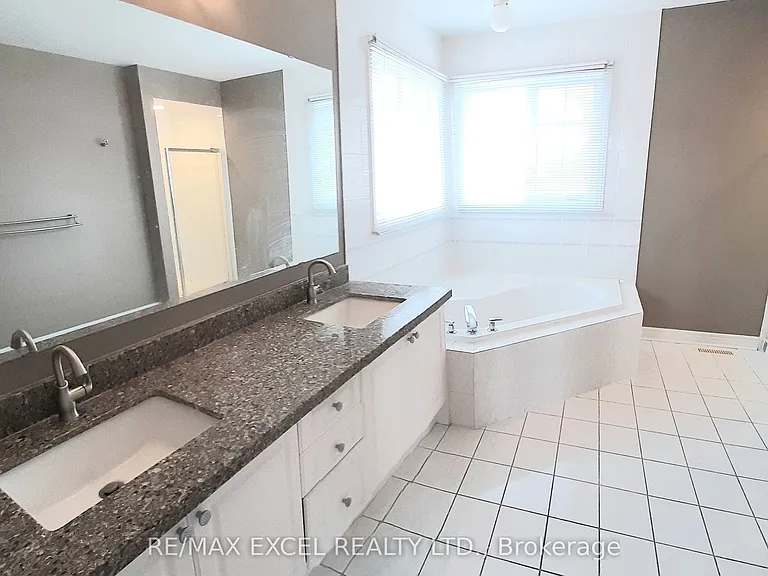 131 Cynthia Jean St — Photo 15