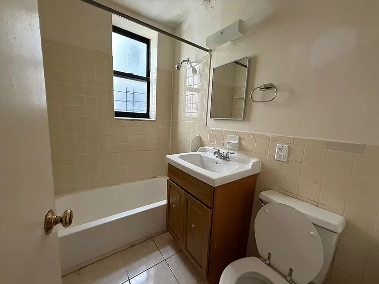 1365 Sheridan Ave #4B — Photo 10
