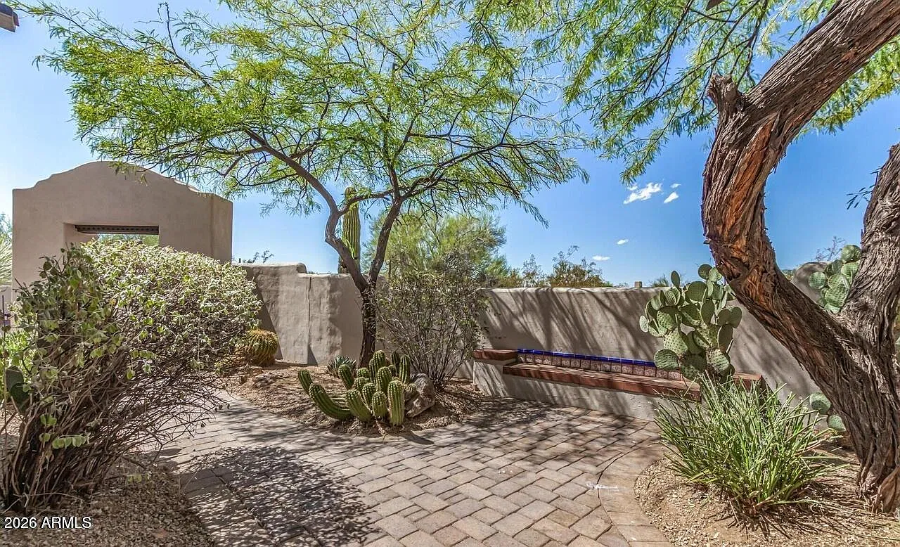 5 bed, 3.5 bath, $7,800 — Photo 4