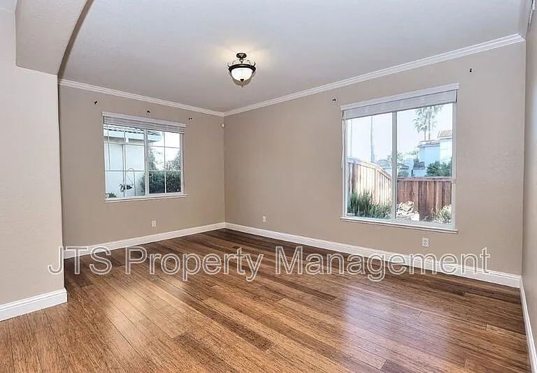 2040 San Esteban Cir — Photo 14