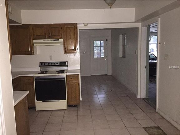 2nd image of 5011 Avery Rd