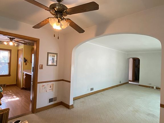 3rd image of 9318 S Lawndale Ave