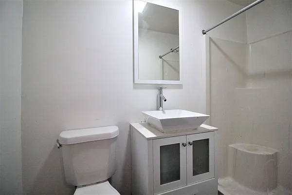 Rented by Hagstrom Management Inc | media 3