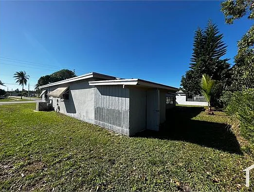 4753 NW 41st St — Photo 5