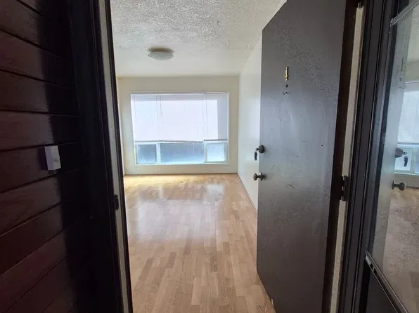 Ladd- Great one bedroom unit, 1940 SE 12th Ave #4, Portland, OR 97214
