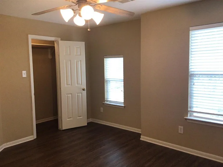 1022 Yorkshire Holw — Photo 22