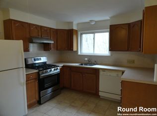 19 Kippy Dr, Waban, MA 02468