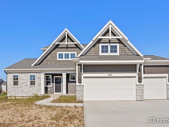 3rd image of 6595 Inwood Ridge Dr NE