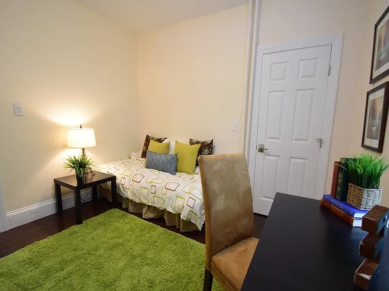 56-60 Woodlawn St #3 — Photo 12