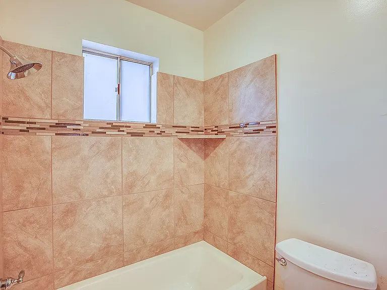 422 E Navajo Rd — Photo 22