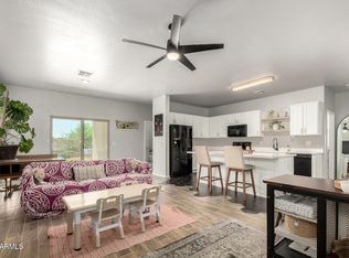 6223 W Freeway Ln, Glendale, AZ 85302