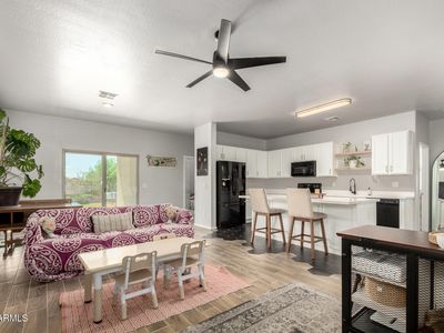 6223 W Freeway Ln, Glendale, AZ, 85302