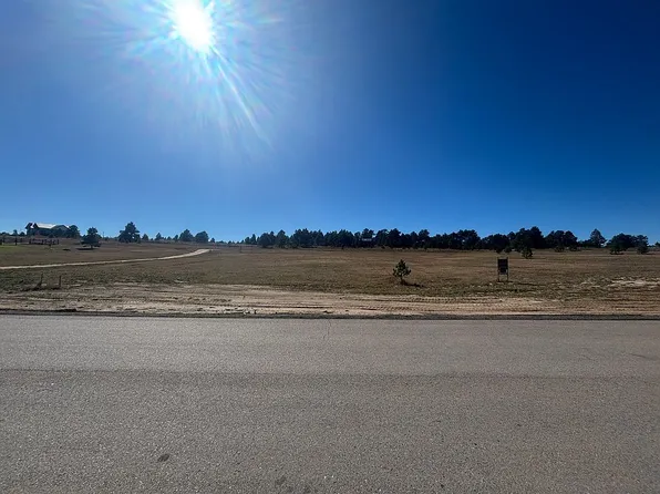3884 Pinehurst Cir, Colorado Springs, CO 80908