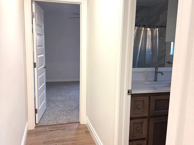 16125 Vermillion Dr — Photo 19