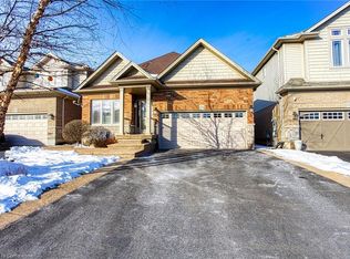 131 Escarpment Dr, Hamilton, ON