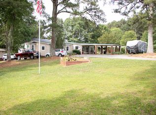 2074 Roopville Veal Rd, Roopville, GA 30170