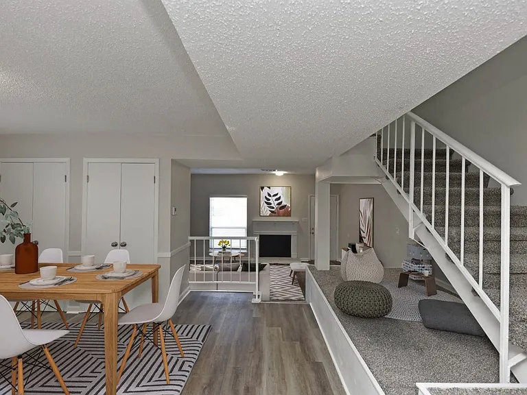 Sunridge Townhomes — Photo 8