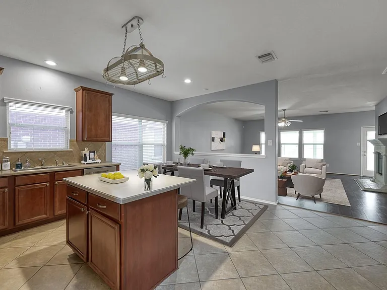 30327 Deleon Fields Dr — Photo 9