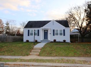 6931 Regent Ln, Falls Church, VA 22042