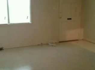 1065 S Merrimac Rd, Camden, NJ 08104