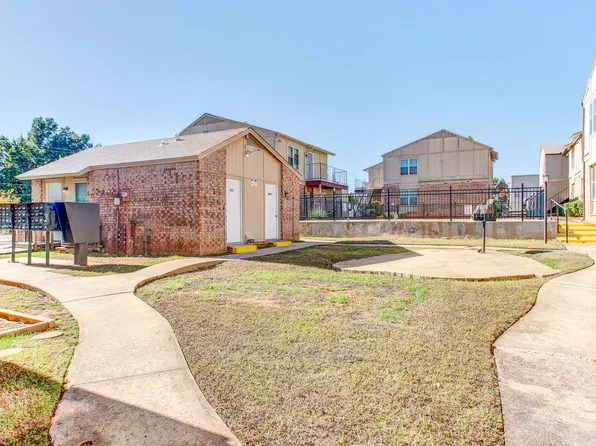 Plaza East, 1600 Chelsea Dr APT 219, Edmond, OK 73013