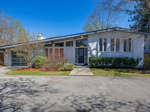 2 Parmbelle Cres, Toronto, ON M3A 3G6