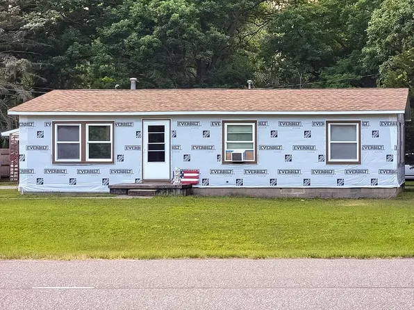 1107 Harding Rd, Essexville, MI 48732