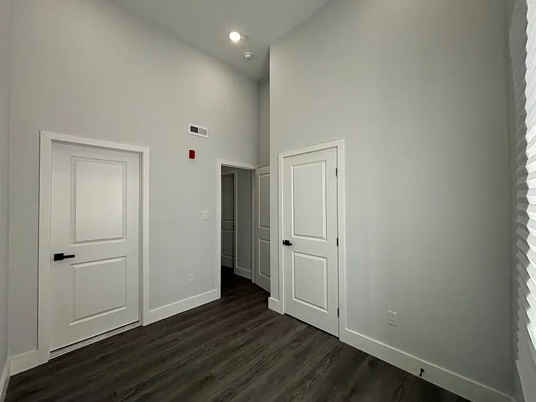 675 N 41st St #2 — Photo 4