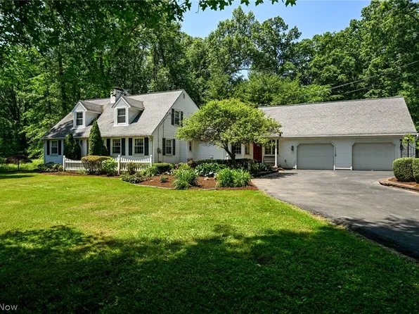 1885 North Rd NE, Warren, OH 44483