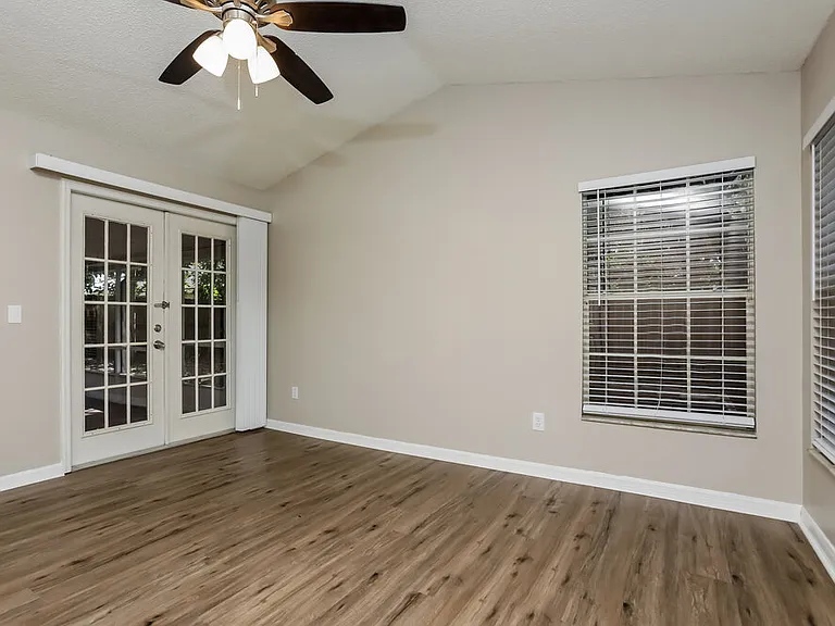 957 Piedmont Oaks Dr — Photo 8