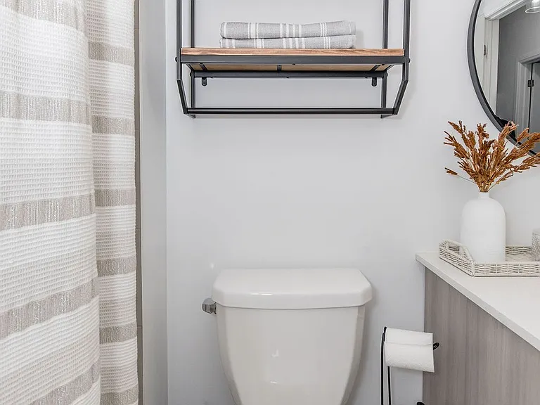 304 Essa Rd #609 — Photo 24
