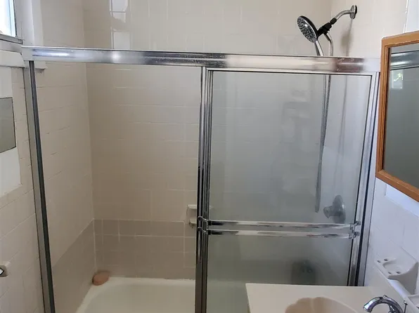 520 42nd Street image 16 of 27