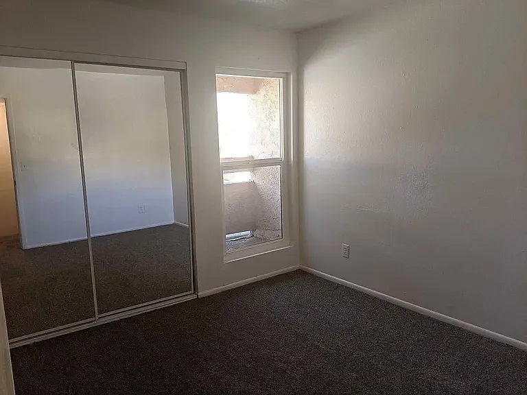 2654 N 43rd Ave #12C — Photo 3