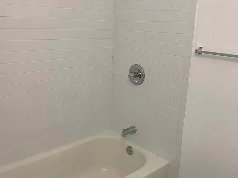 1511 NE 117th St #4 — Photo 3
