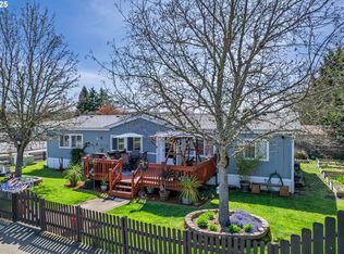 266 River Place Dr #61, Roseburg, OR 97471