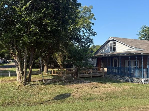 338 Western Dr