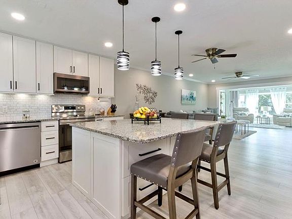 3rd image of 2284 Spanish Dr APT 34