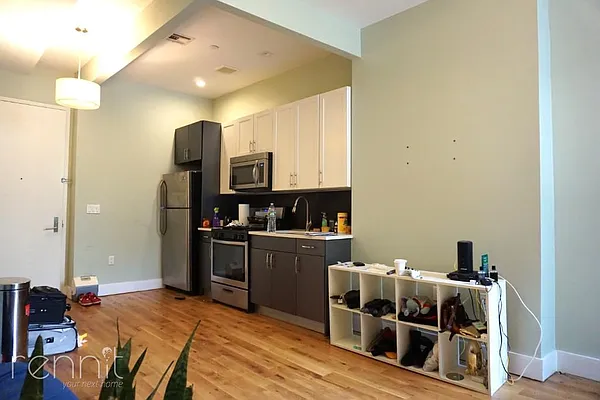 Rented by Rennit Inc. | media 43