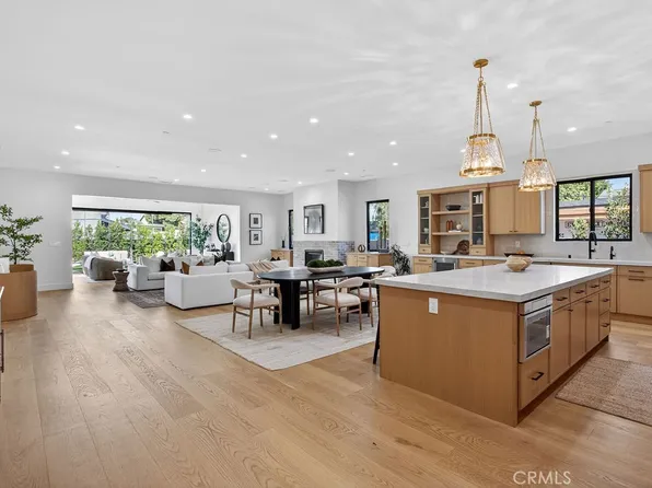 2587 Willo Ln, Costa Mesa, CA 92627