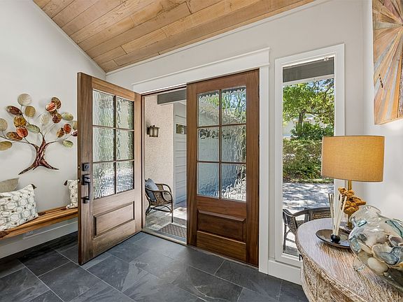3rd image of 57 Laurel Oak Rd