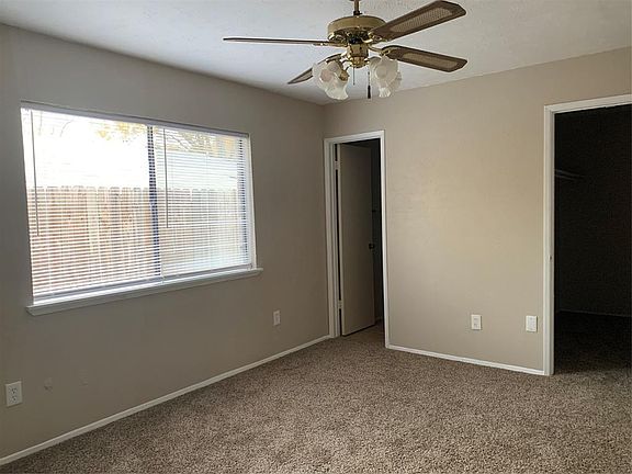 4th image of 2019 Fall Meadow Dr