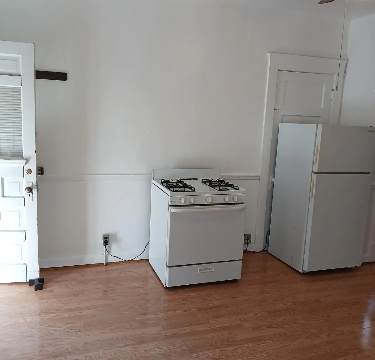 1 bed, 850 sqft, $1,000 — Photo 2