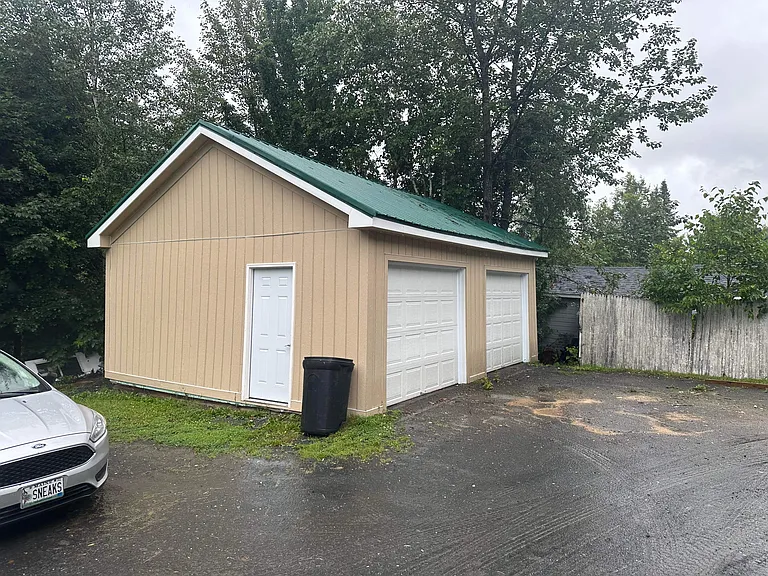 147 Fraser Ave — Photo 15