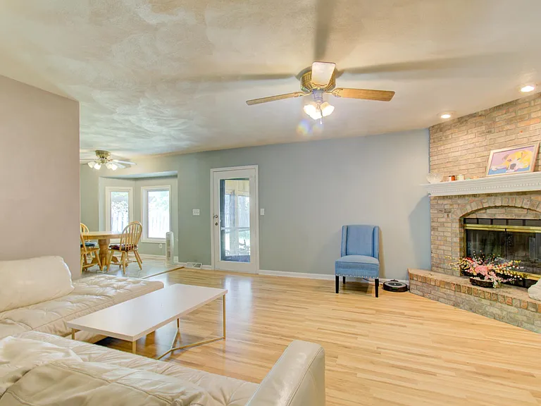 2804 Haverford Rd — Photo 8