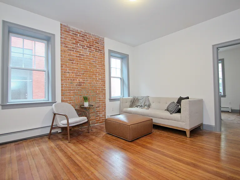 246 Lawrence St #2 — Photo 6
