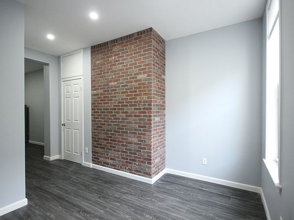 5th image of 298 Troutman St #2L