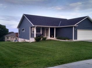 30 Switchgrass Ln, Bennet, NE 68317