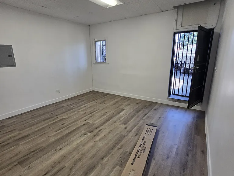 6206 S Vermont Ave — Photo 9