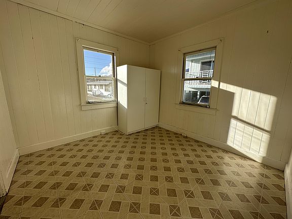 3rd image of 1335 9th Ave #3